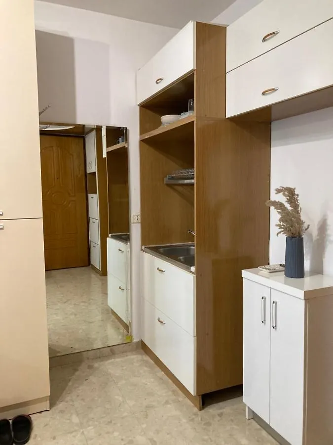 Apartment Piazza Center Studio Tirana